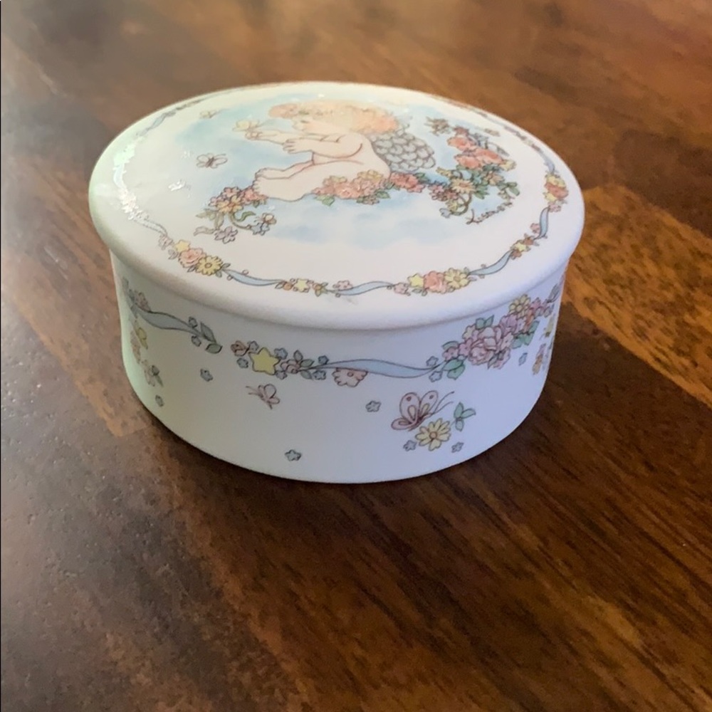 Dreamsicles Jewelry Holder